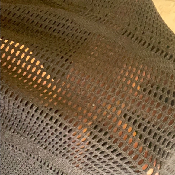 Fabletics Mesh Crop Top Long Sleeve - Picture 4 of 4